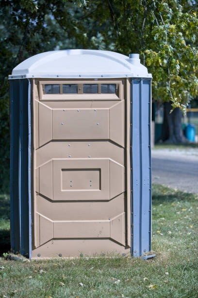 Portable Toilet Options We Offer in Paris, TN